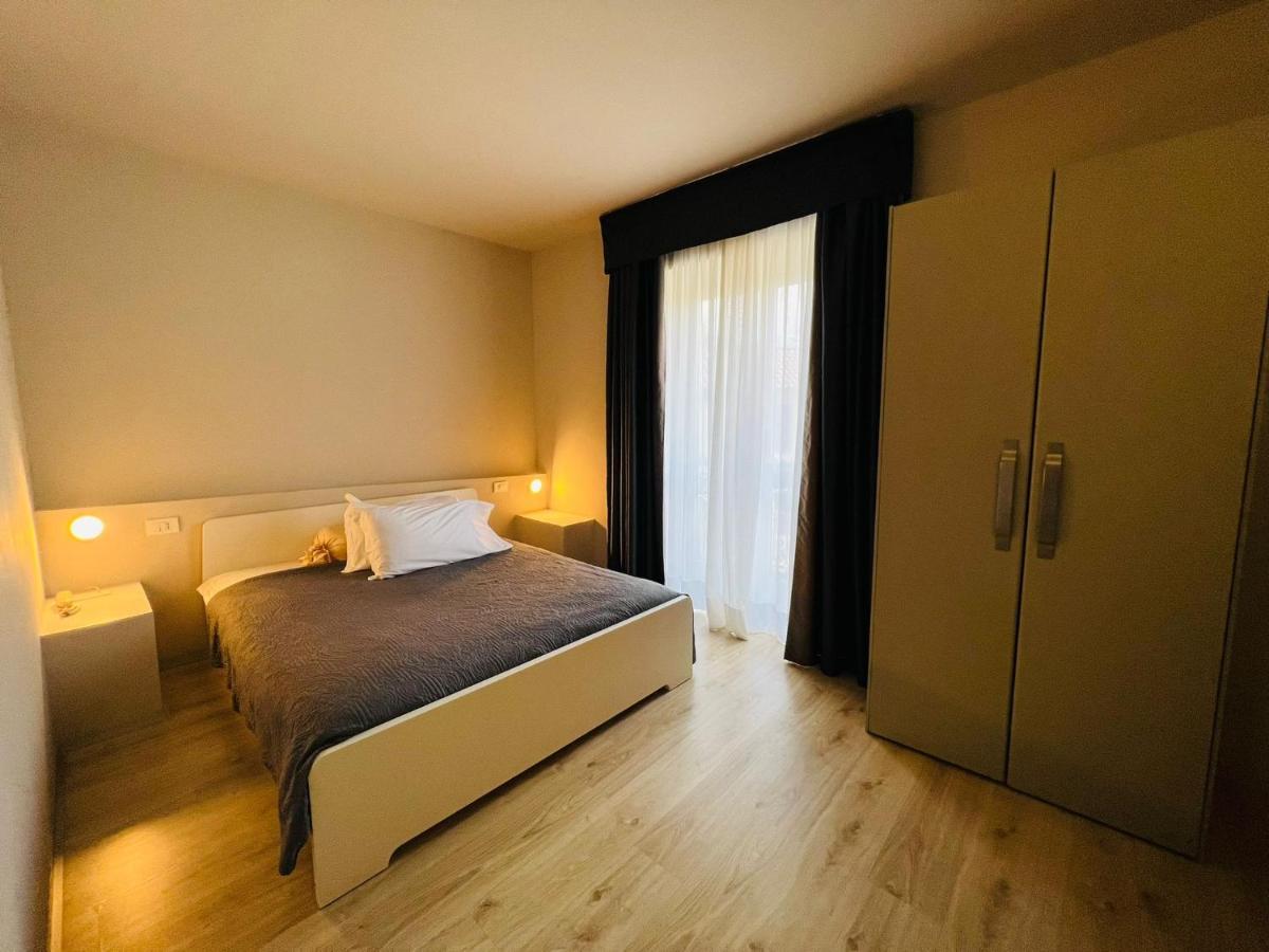 Hotel Garni Santa Caterina Орта Сан Джулио Екстериор снимка