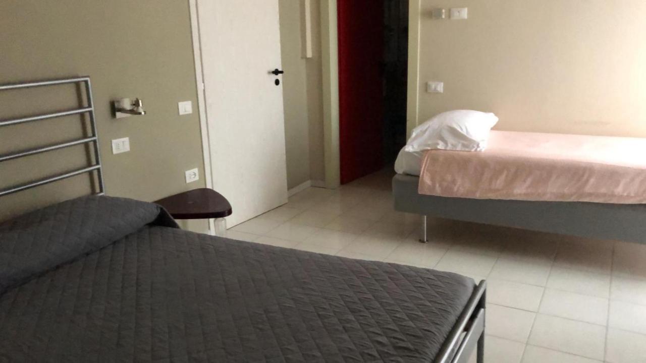 Hotel Garni Santa Caterina Орта Сан Джулио Екстериор снимка