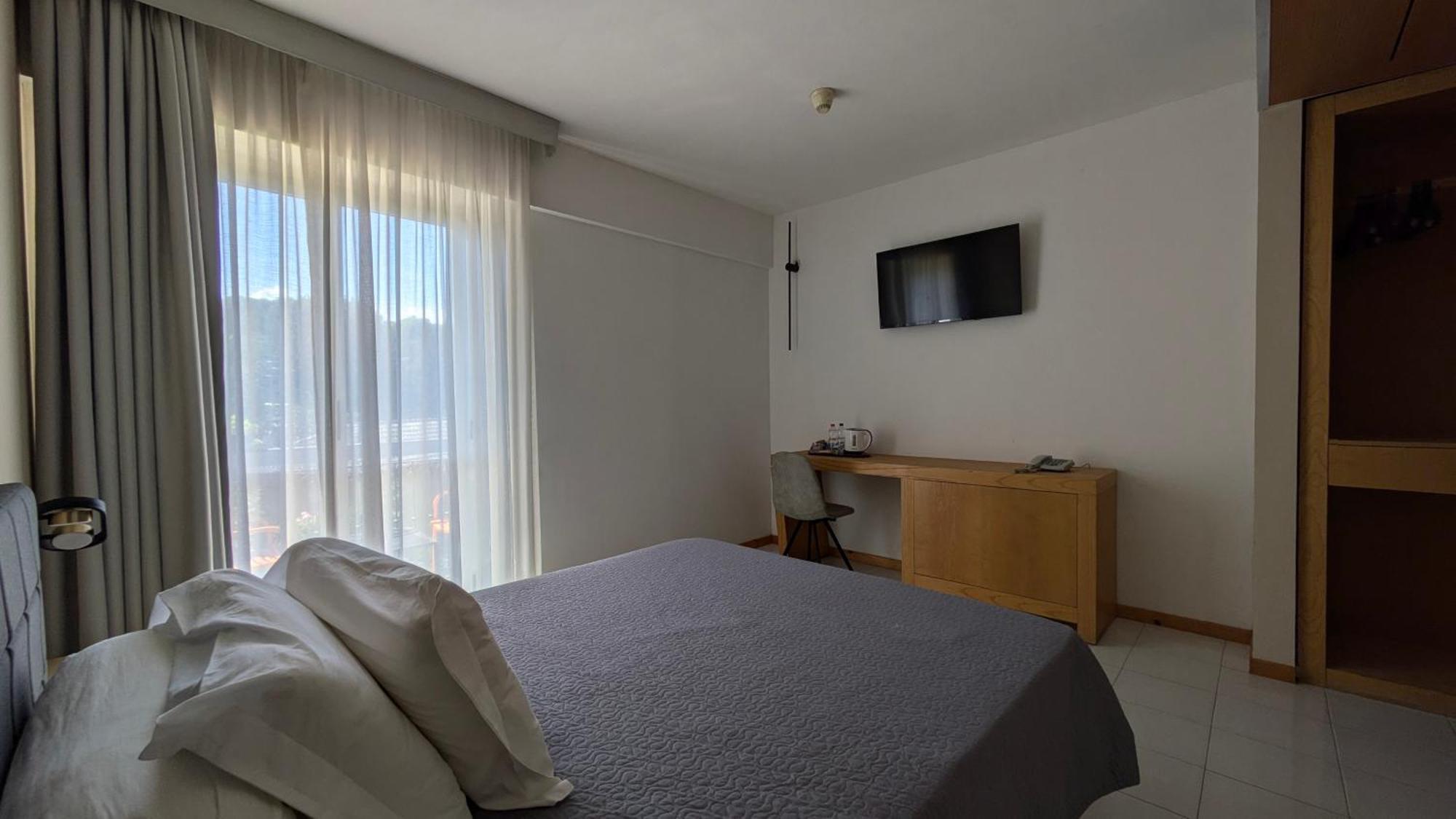 Hotel Garni Santa Caterina Орта Сан Джулио Екстериор снимка
